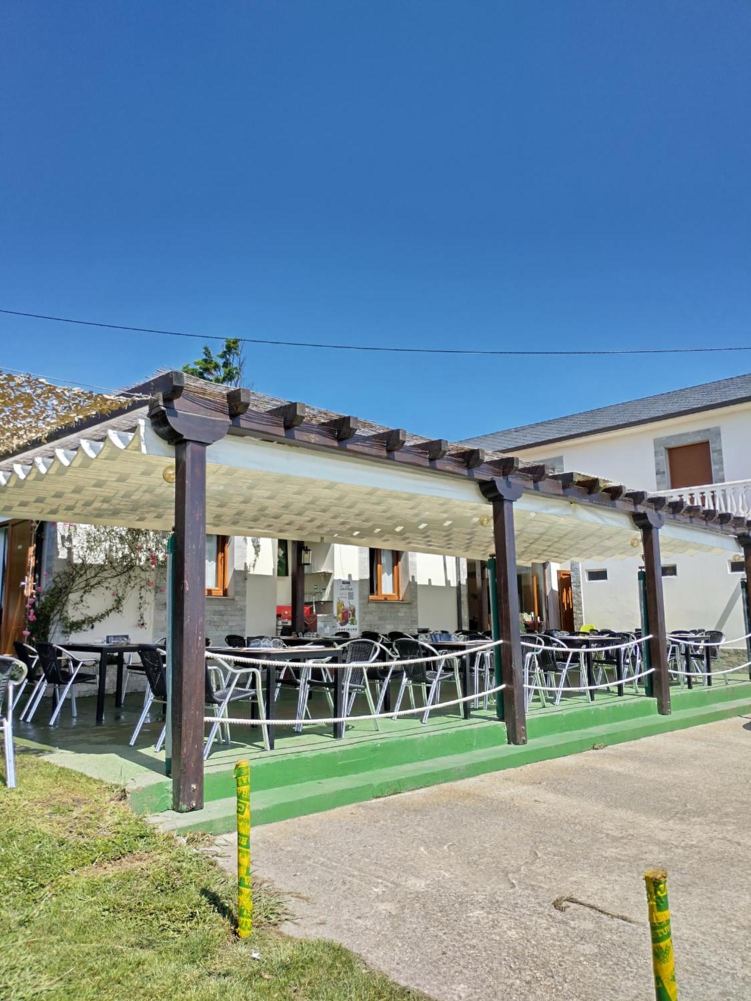 Hostal Restaurante Parajes กาสโตรโพล ภายนอก รูปภาพ